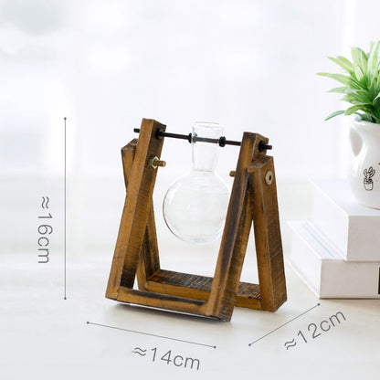 Transparent wooden frame for hydroponic plants